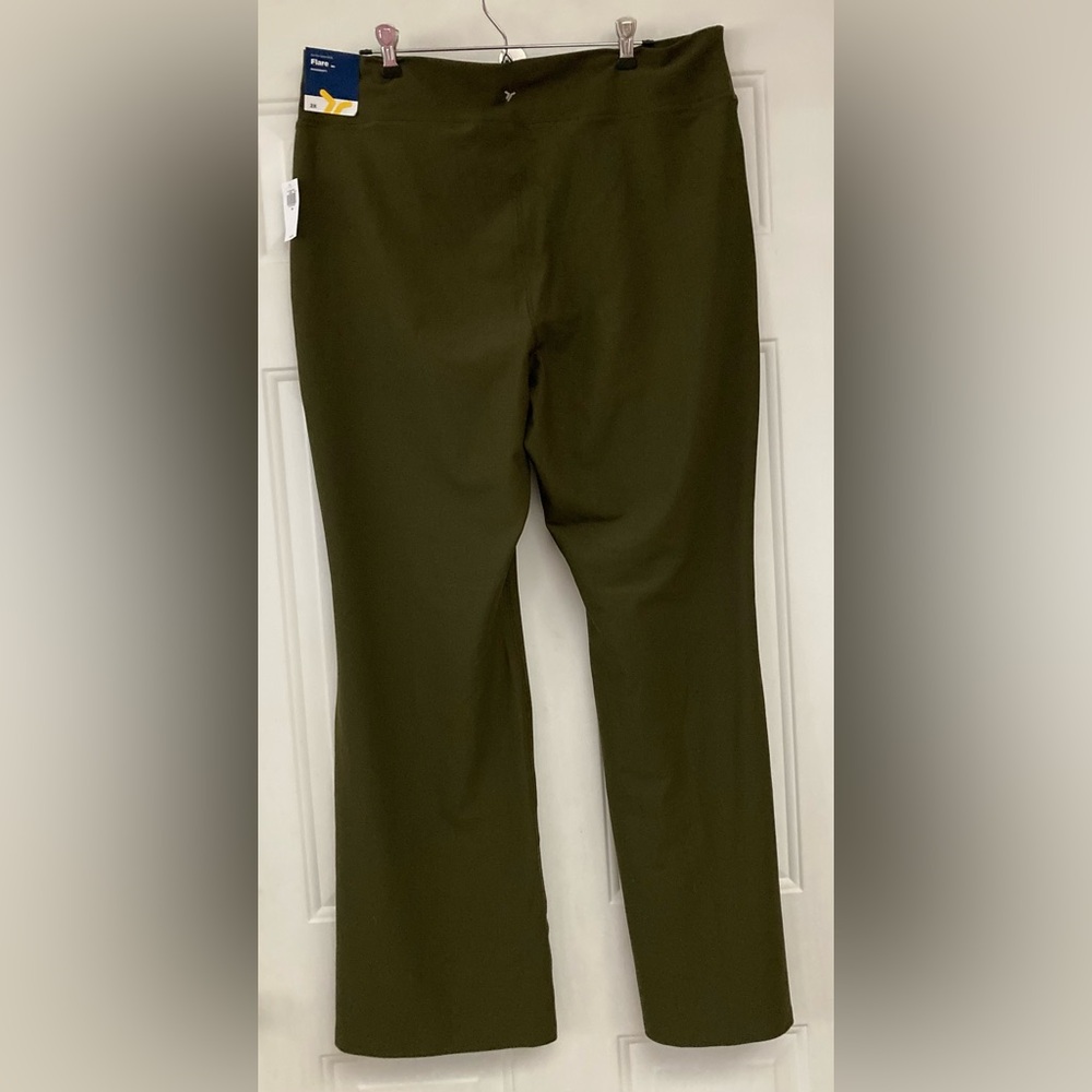 🌟🤩🌟Old Navy Dark Olive Flare Pants - Picture 2 of 10